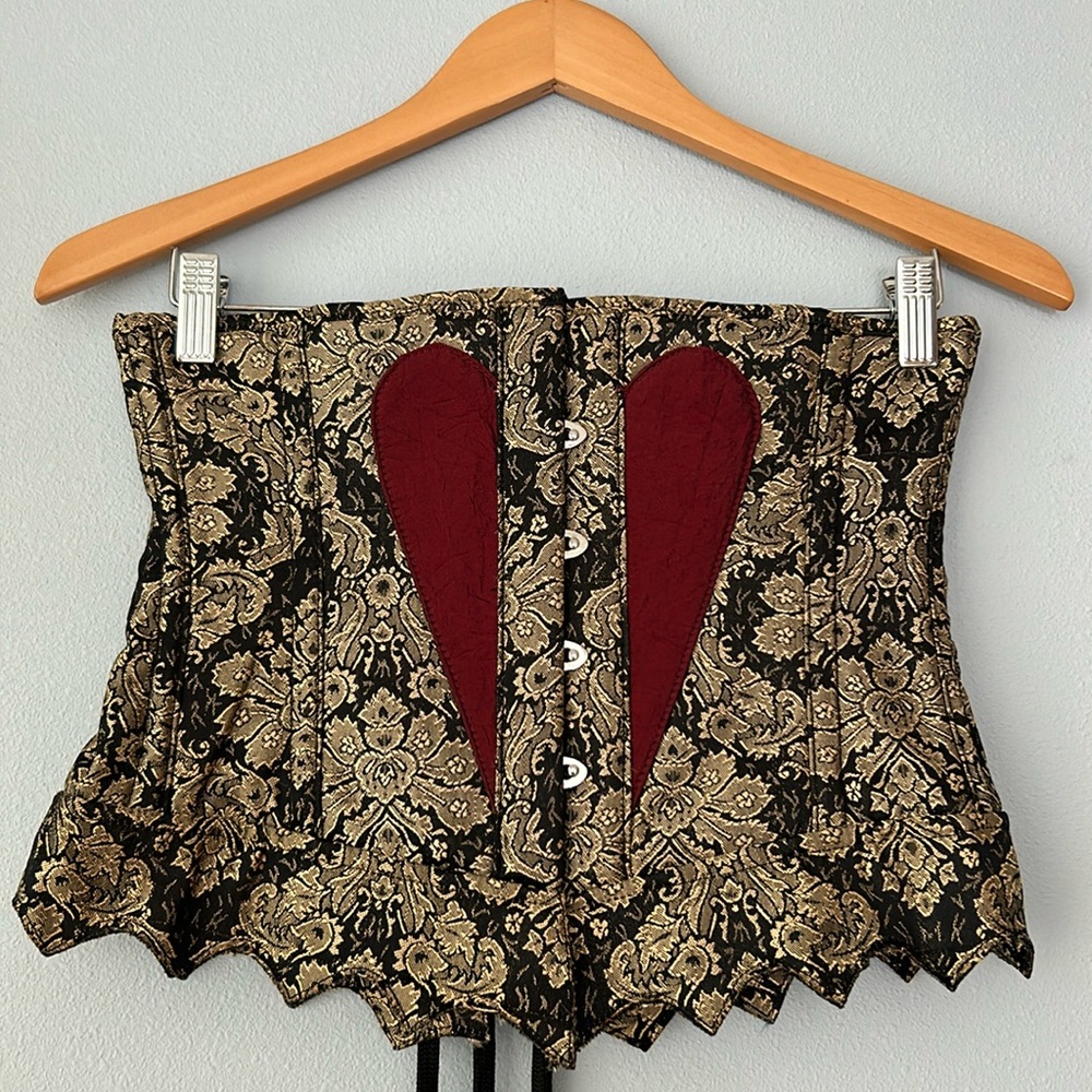 Heavy Red • Alice en Splendeur Dément - Gold & Red Brocade Heart Corset Sz Large - Picture 3 of 17